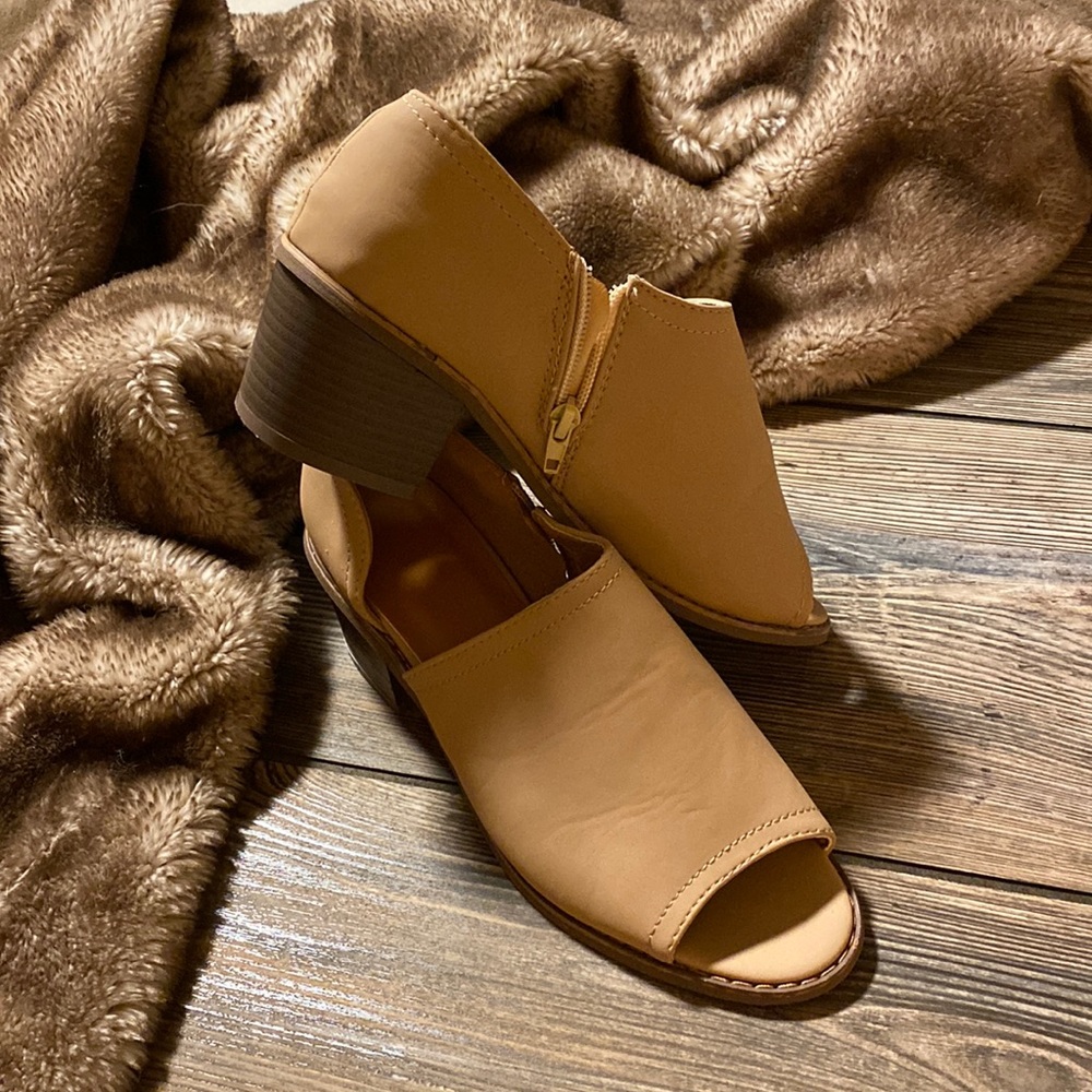 Women’s Peep-Toe Ankle Boot Block Heel